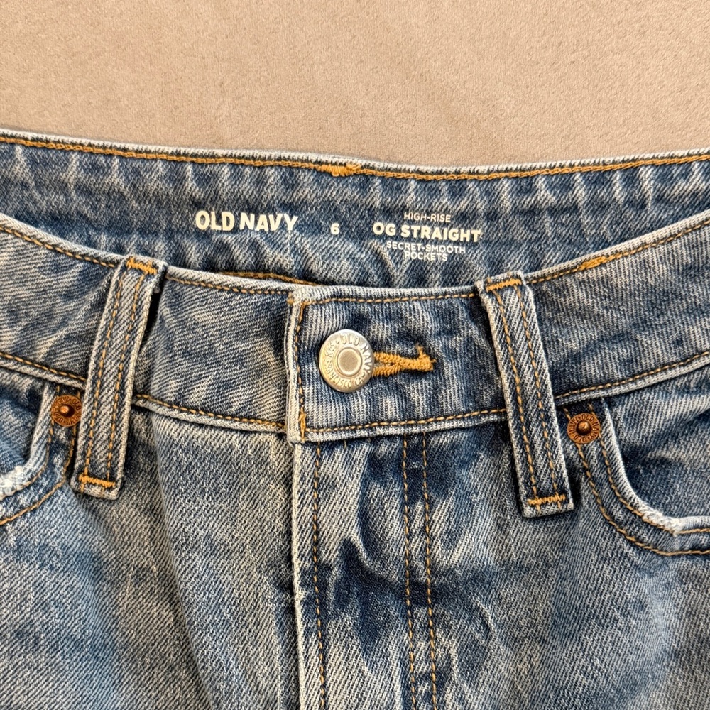 Old Navy High Rise OG Straight Jeans - Picture 3 of 3